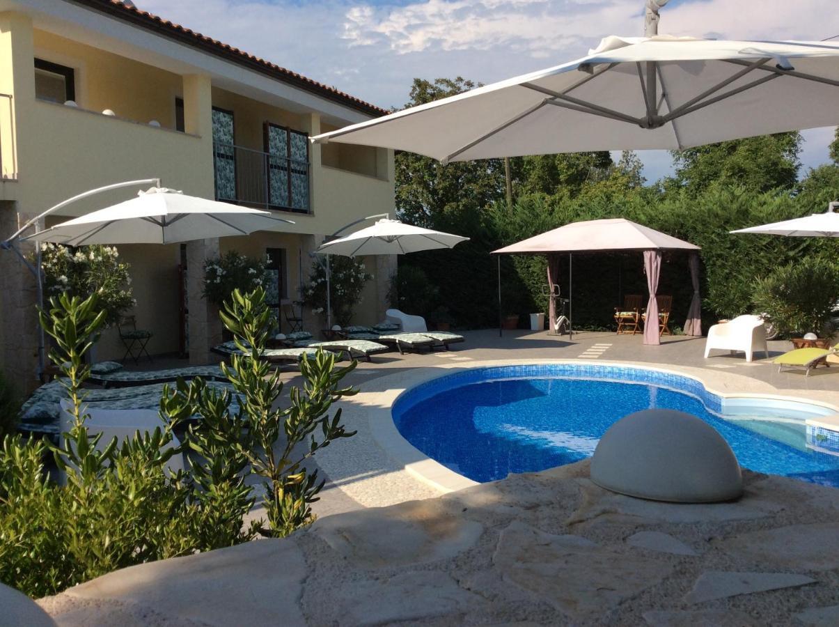 Elicriso Resort Rasopasno 外观 照片