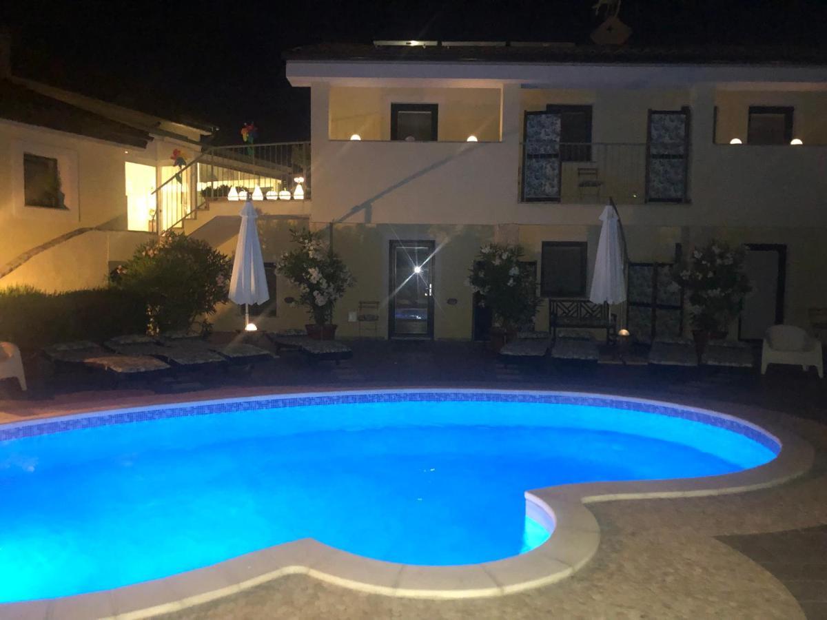 Elicriso Resort Rasopasno 外观 照片